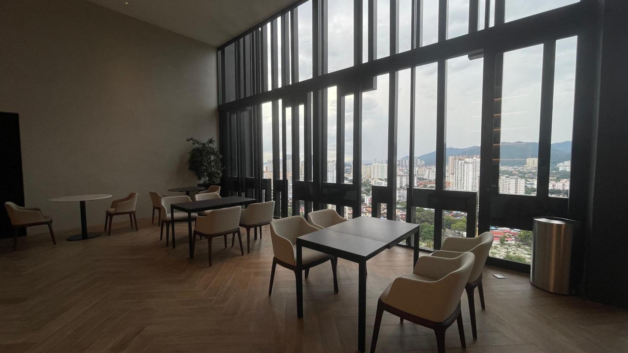 Beacon 2Br Infinity Pool - By Bnb4U Джордж Таун Екстериор снимка