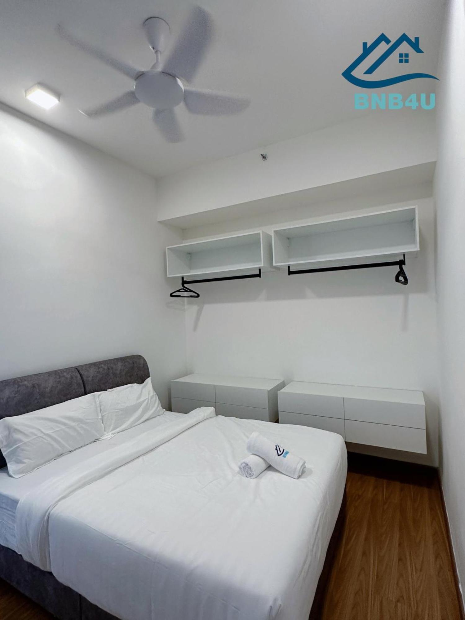 Beacon 2Br Infinity Pool - By Bnb4U Джордж Таун Екстериор снимка