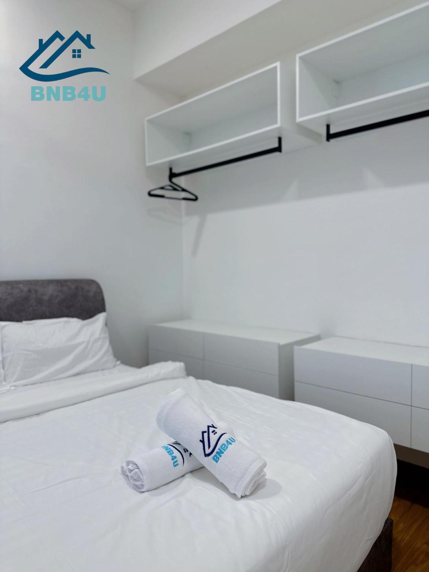 Beacon 2Br Infinity Pool - By Bnb4U Джордж Таун Екстериор снимка