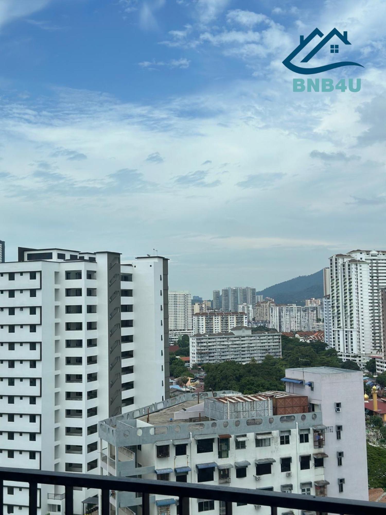 Beacon 2Br Infinity Pool - By Bnb4U Джордж Таун Екстериор снимка