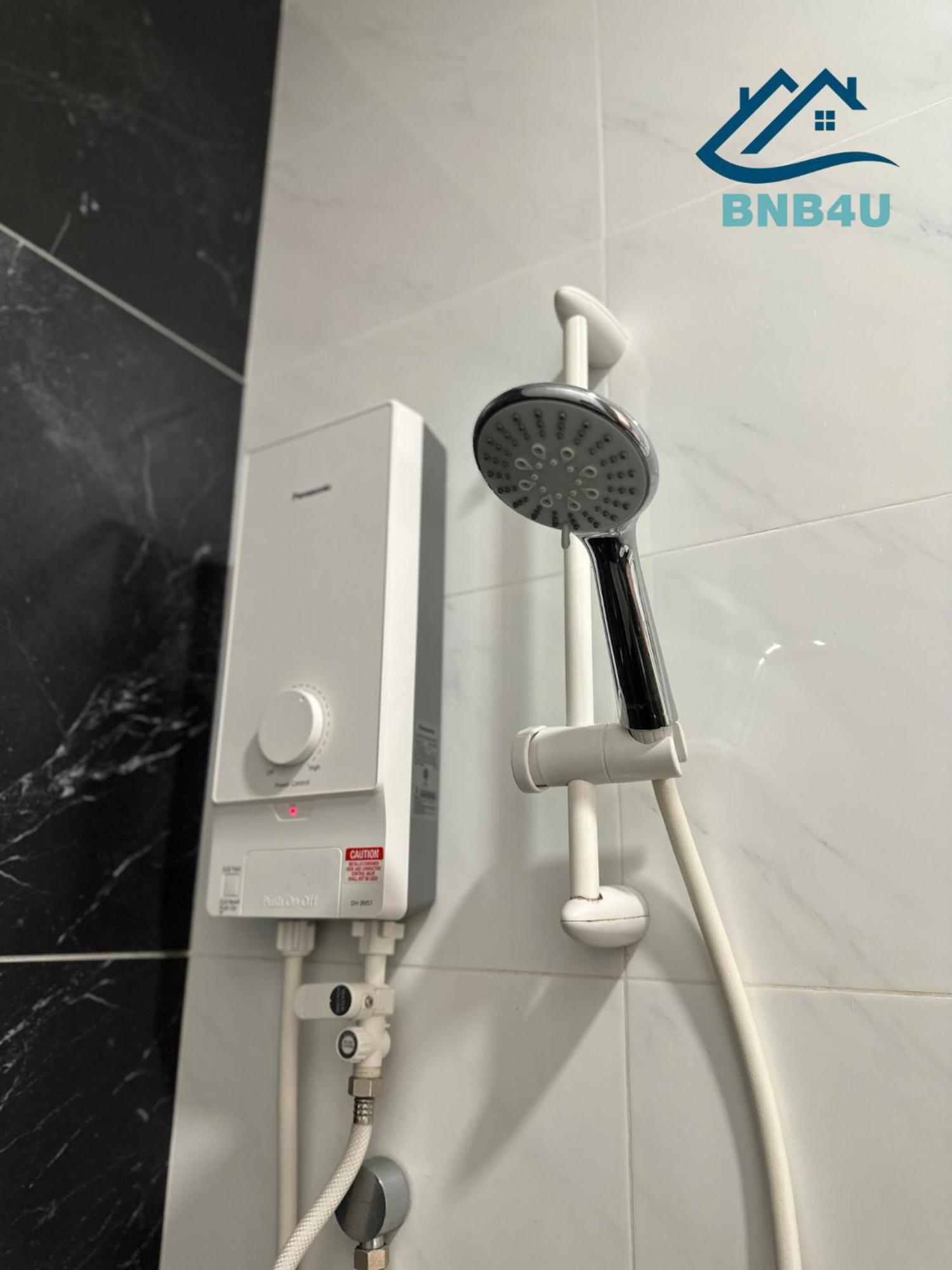 Beacon 2Br Infinity Pool - By Bnb4U Джордж Таун Екстериор снимка
