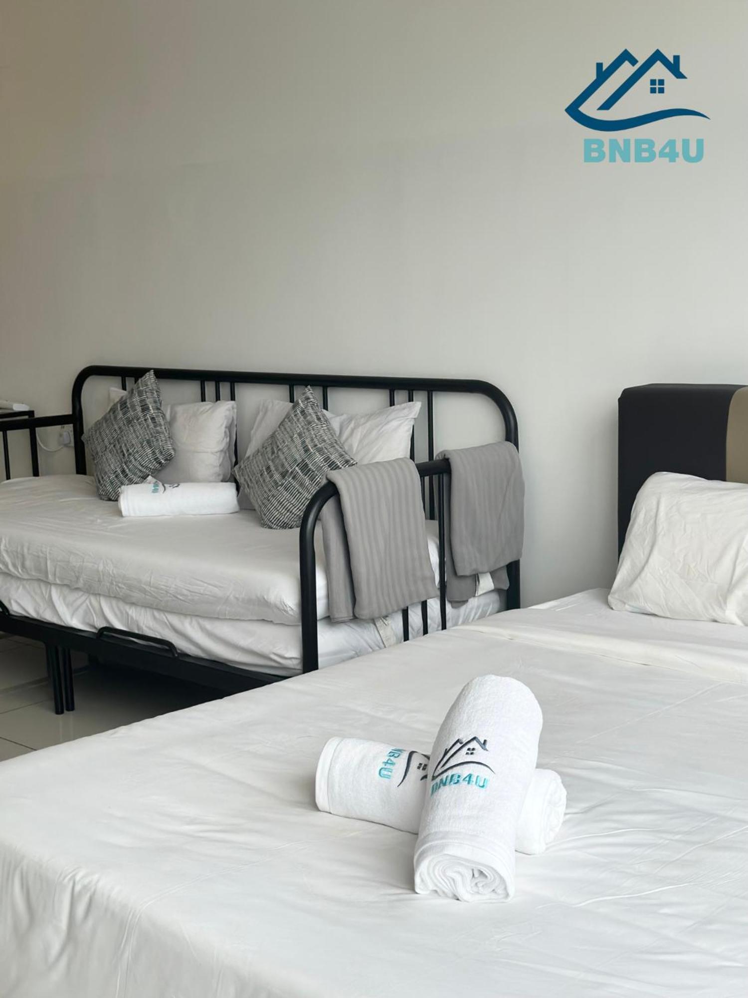 Beacon 2Br Infinity Pool - By Bnb4U Джордж Таун Екстериор снимка