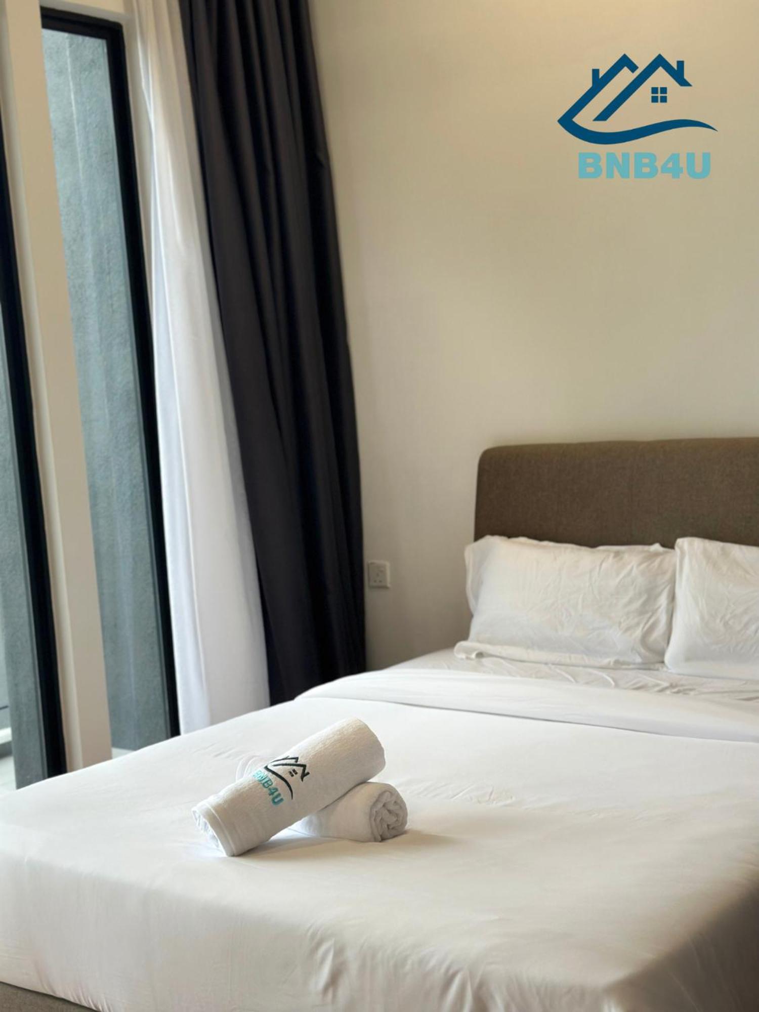 Beacon 2Br Infinity Pool - By Bnb4U Джордж Таун Екстериор снимка