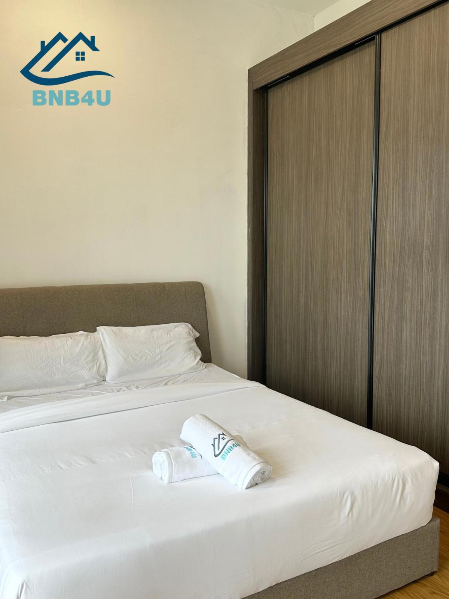 Beacon 2Br Infinity Pool - By Bnb4U Джордж Таун Екстериор снимка