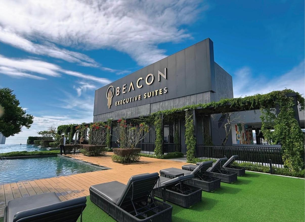 Beacon 2Br Infinity Pool - By Bnb4U Джордж Таун Екстериор снимка